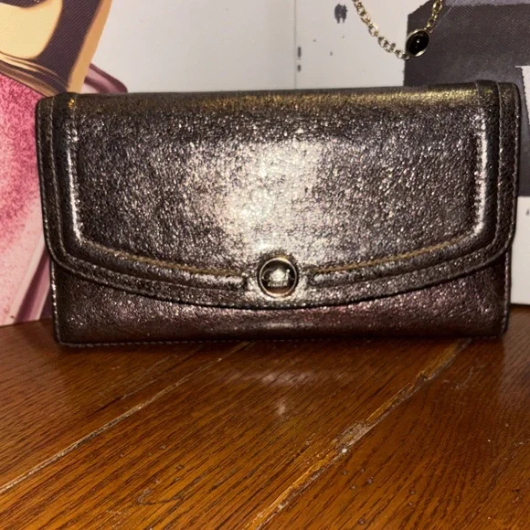Coach Metallic Pewter Pebbled Leather Envelope Wallet - Silver Logo Hardware - Picture 1 of 16